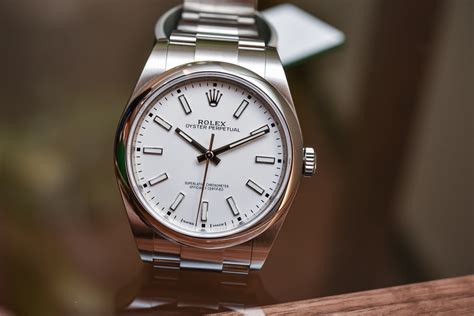 Rolex oyster perpetual 39 114300